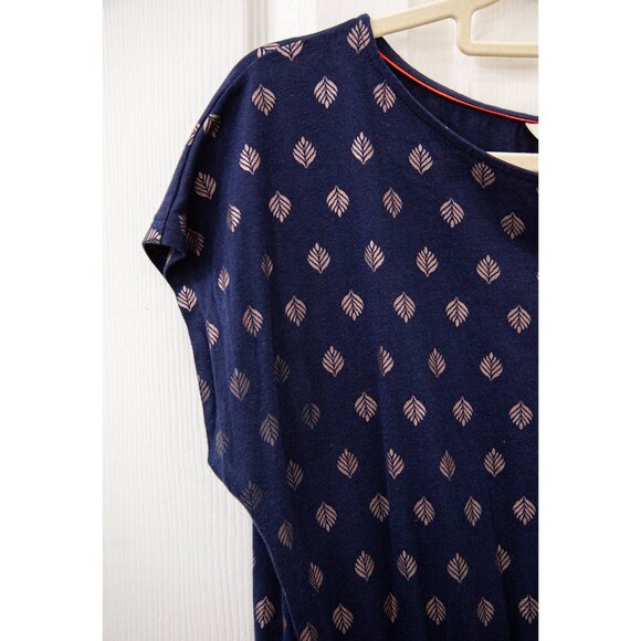 Boden "Odile" Jersey T-shirt Dress with Geometric Pattern and Pockets, size 12P - Picture 4 of 9